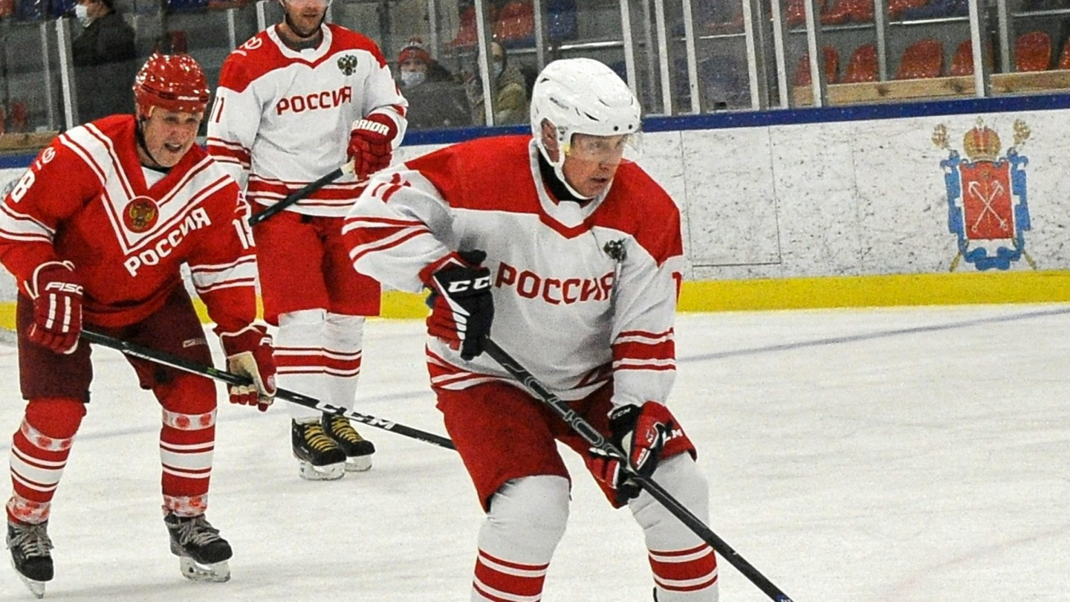 Hokej i politika: Putin i Lukašenko u prijateljskoj hokejaškoj utakmici između ruskog i beloruskog tima