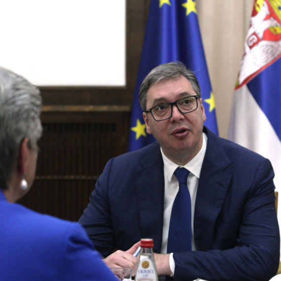 Vučić sa komesarkom EU Ilvom Johanson: Naša zemlja u potpunosti posvećena dijalogu sa Prištinom FOTO