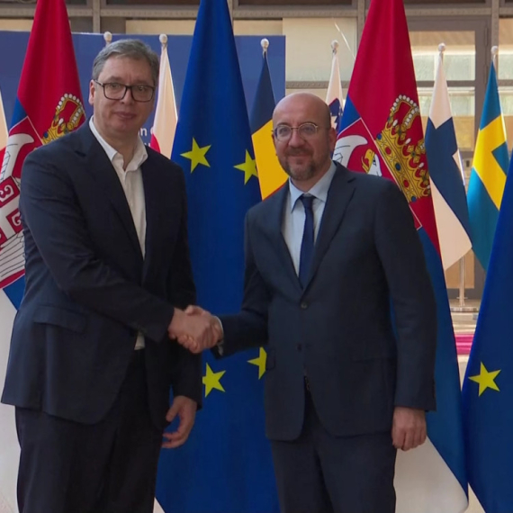 Važni susreti u Briselu: Vučić se sastao sa Mišelom, Varheljijem i Kopmanom FOTO