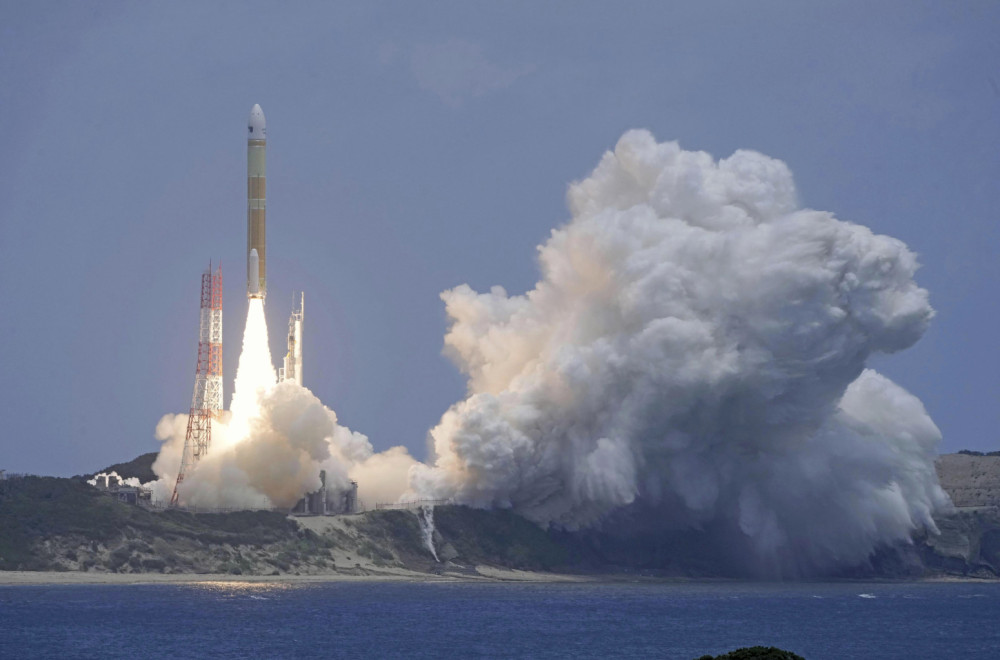 Japan lansirao napredni satelit sa specijalnom namenom FOTO