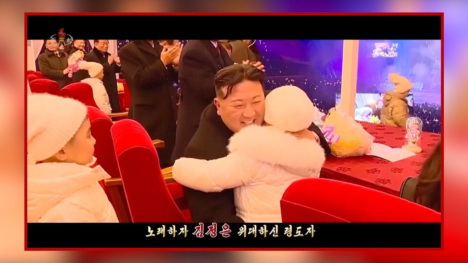 „Prijateljski otac”: Šta novi propagandni video govori o promeni politike Kima DŽonga Una