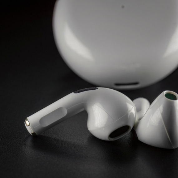 Apple ima novu viziju: AirPods slušalice s ugrađenim kamerama
