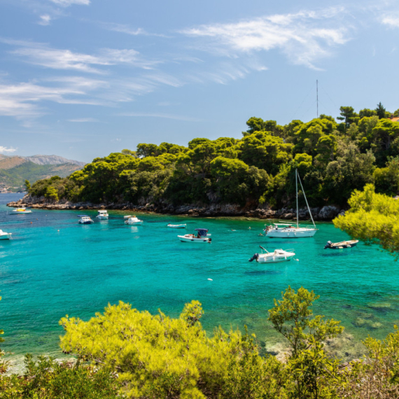 Ova ostrva su zamena za Dubrovnik, a za njih je malo ko čuo: Nestvarna priroda i kristalno more FOTO