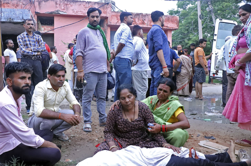 Horror in India: Stampede; At least 107 dead PHOTO/VIDEO