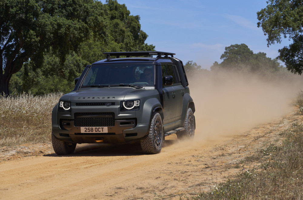 Land Rover predstavio najsnažniji Defender do sada FOTO