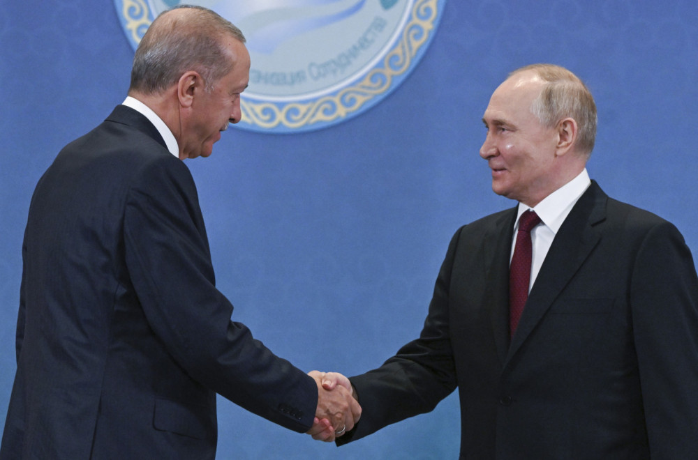 Putin i Erdogan razgovarali u Astani o unapređenju saradnje