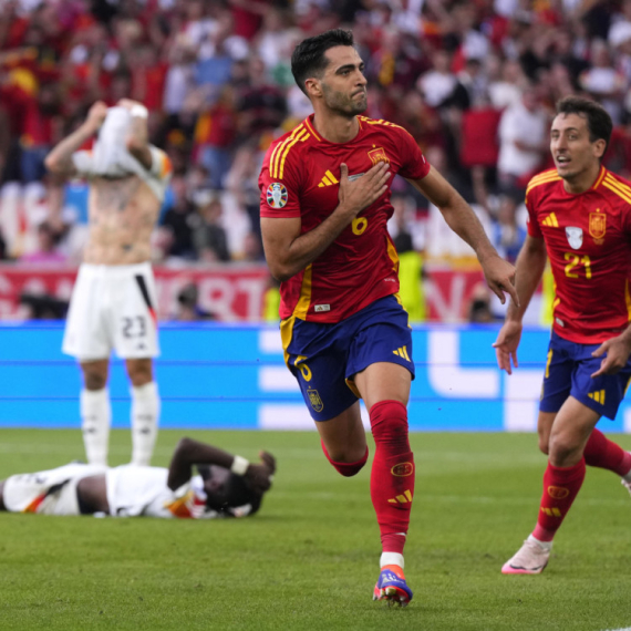 Španija u polufinalu EURO; Četvorica "u autu": Olmo: "Tela stala, igrali smo srcem"