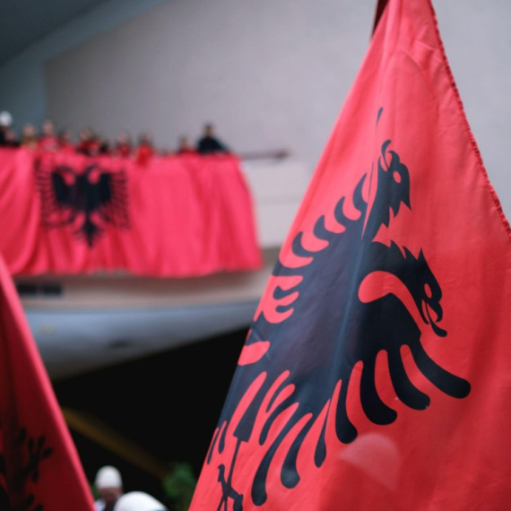 Albanci oduzeli funkciju gradonačelniku iz grčke manjine