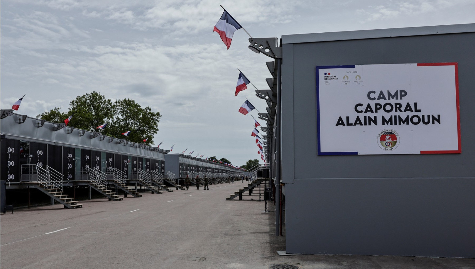 U Parizu otvoren najveći vojni kamp za obezbeđenje Igara
