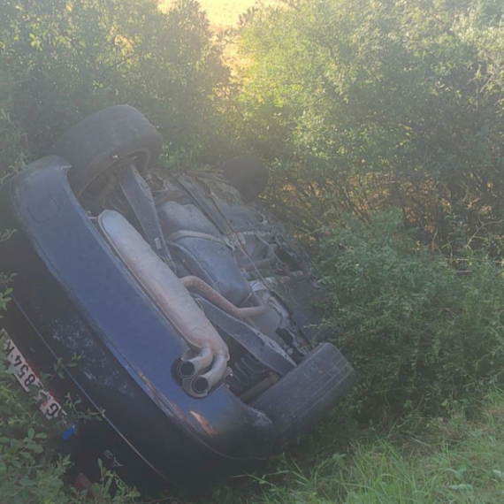 Teška saobraćajna nesreća kod Tutina: Povređena četiri mladića FOTO