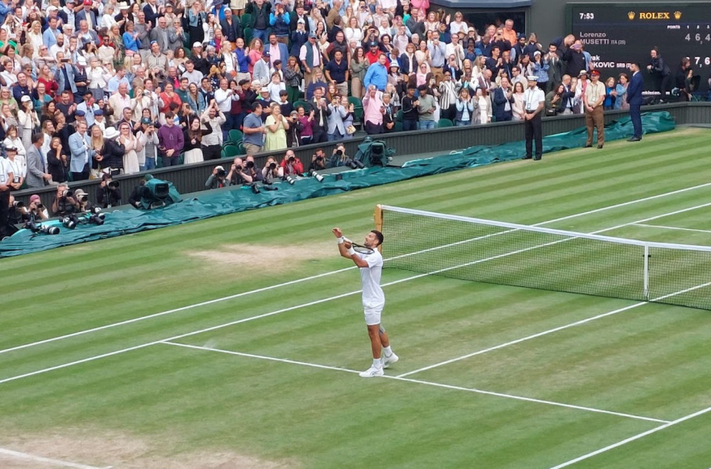 Novak "played the violin" again – he also had a message for the audience VIDEO