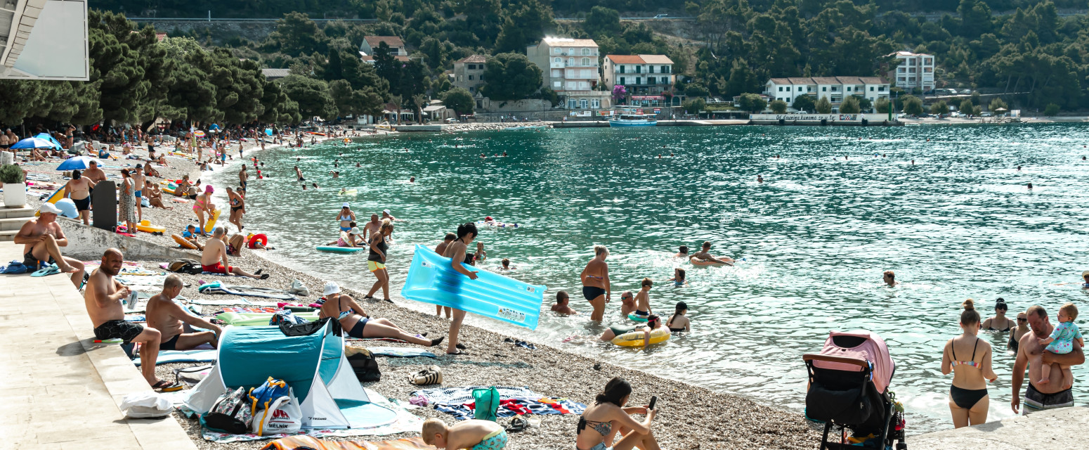 Čovek izbetonirao plažu u Hrvatskoj pa zapretio: "Ne može mi ništa ni Titova inspekcija"