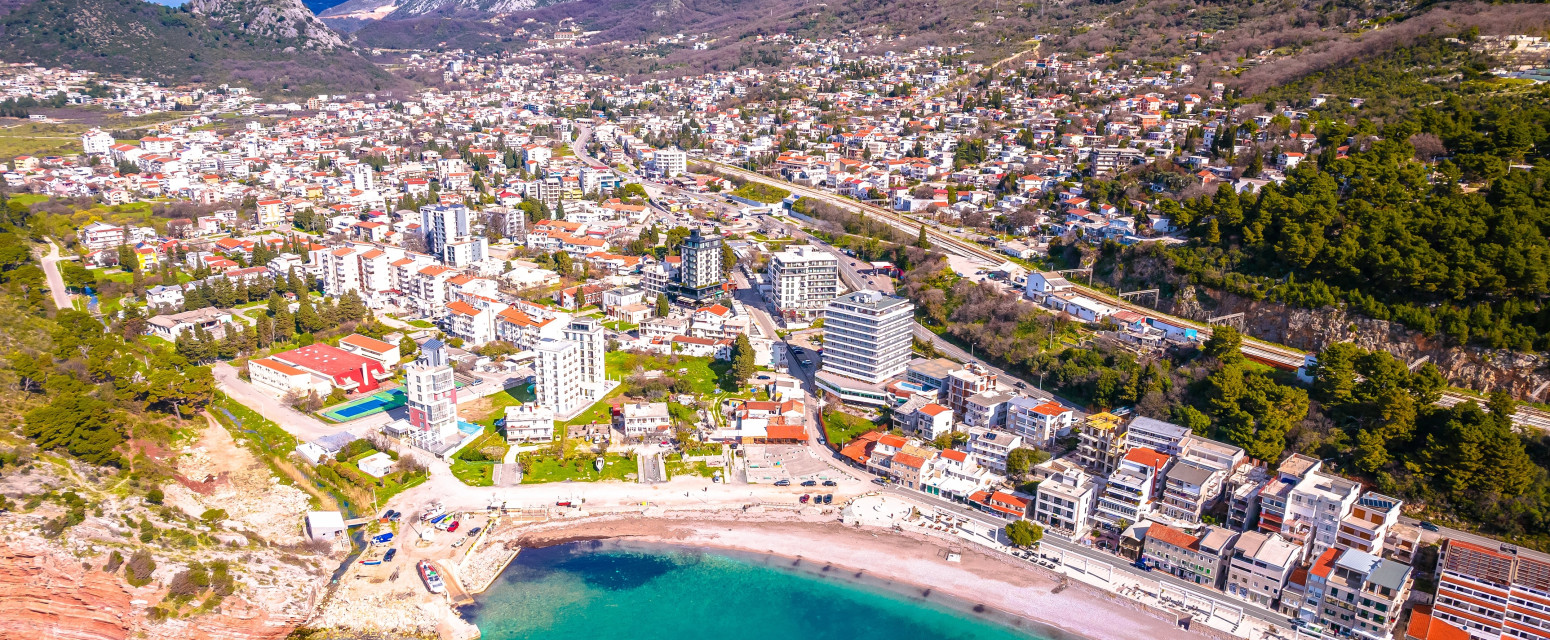 Crnogorac isprozivao srpsku porodicu u Sutomoru: "I ovo se vodi u statistici kao turista?" FOTO