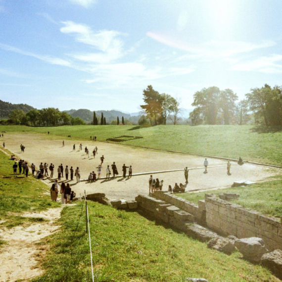 U Zevsovu čast