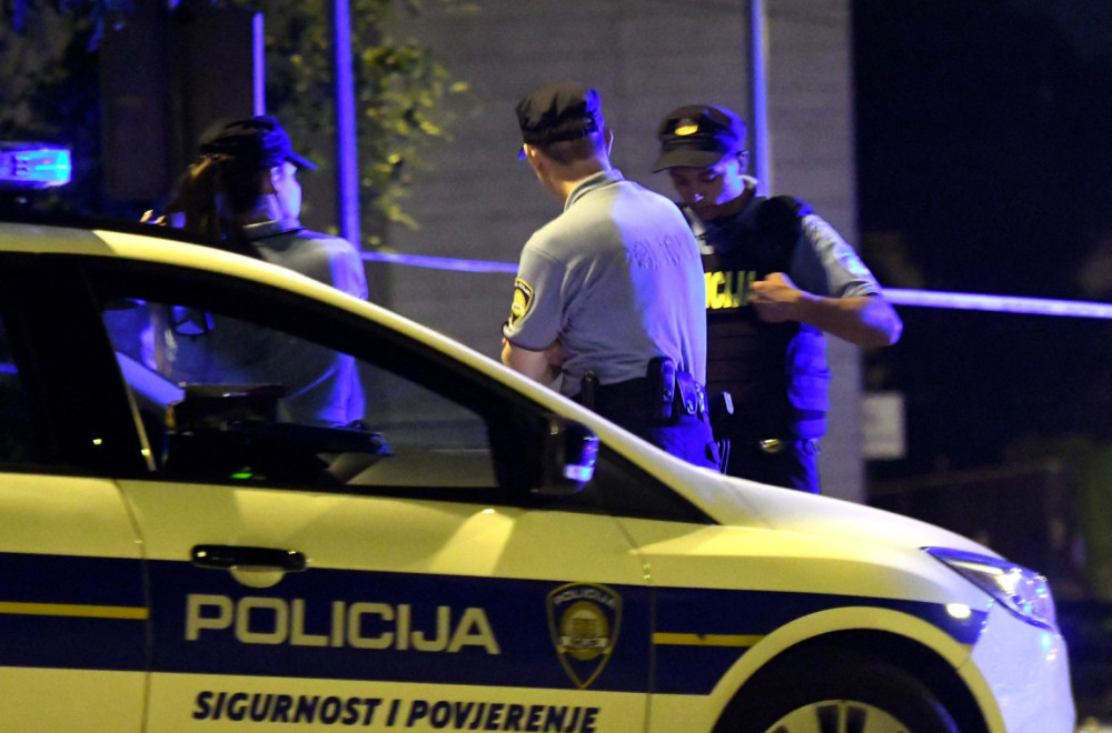 Napadač iz Tovarnika izazvao požar: Pucao na policiju, pa ubijen