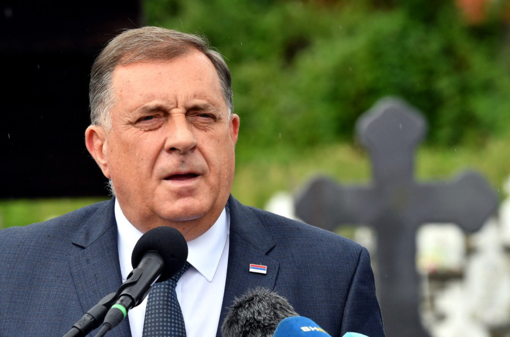 Dodik: "Izgubili bismo obraz"