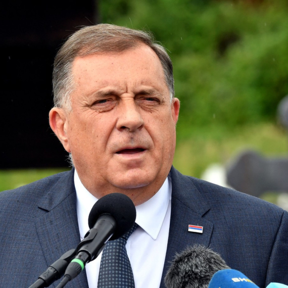 Dodik: Sve se čini na skrnavljenju Ustavnog suda BiH