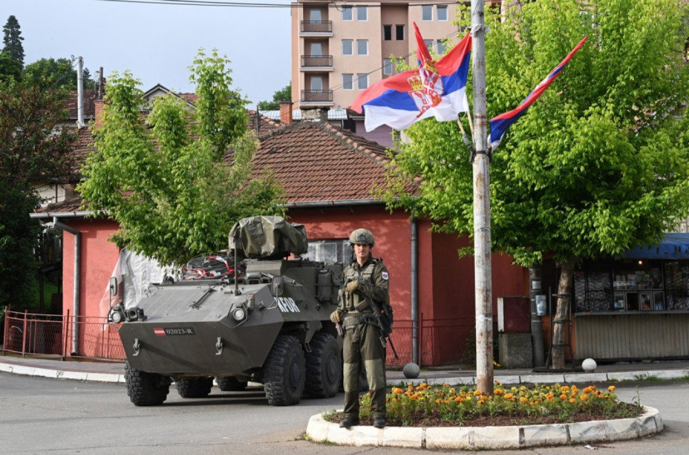 Srbin iz Zvečana pušten da se brani sa slobode