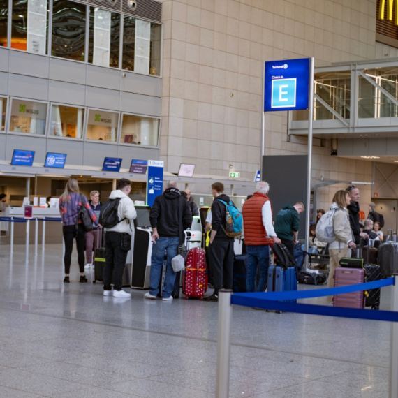 Aerodrom u Frankfurtu obustavio sve letove FOTO