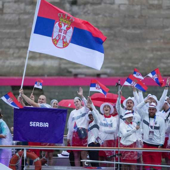Jovana Arsić prva nastupa; Srbija može do dve medalje