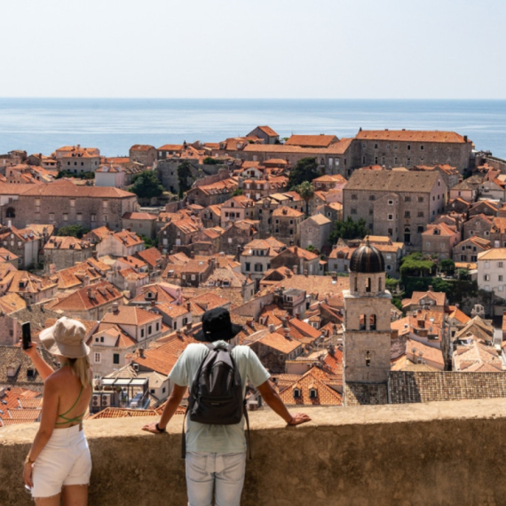 Turista šokiran cenama smeštaja u Dubrovniku: "Očajna vremena zahtevaju očajne mere" VIDEO