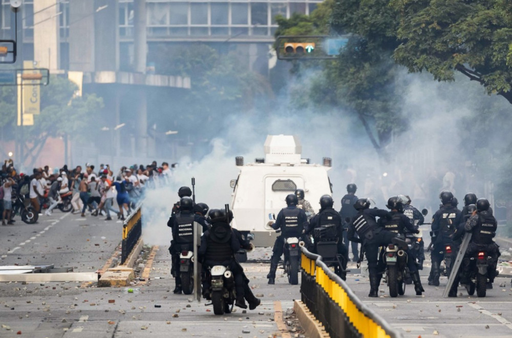 Major conflict between the police and protesters in Venezuela Three