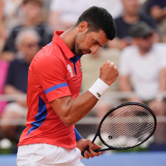 Ruši rekorde: Novak najstariji polufinalista OI