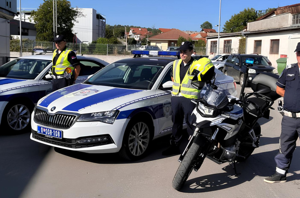 Uhapšen zbog nasilničke vožnje: Vozio motor 200 km/h