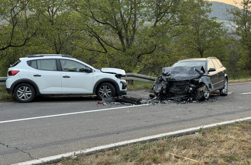 Silovit sudar kod Novog Pazara: Nekoliko povređenih FOTO