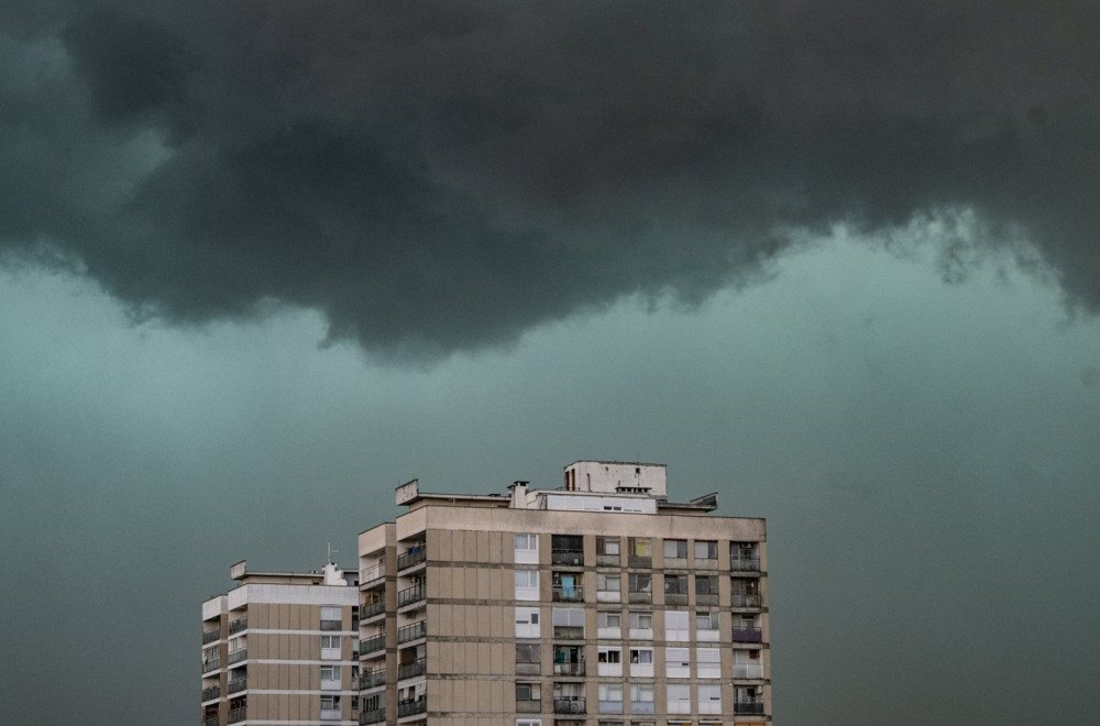 Srbiji preti potpuni potop; Spremite se za olujne udare