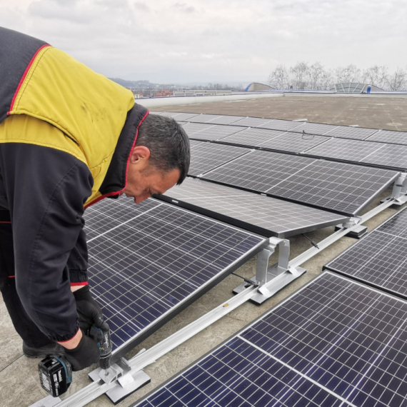 Pun pogodak u Kragujevcu: Šest škola dobija svoje solarne elektrane