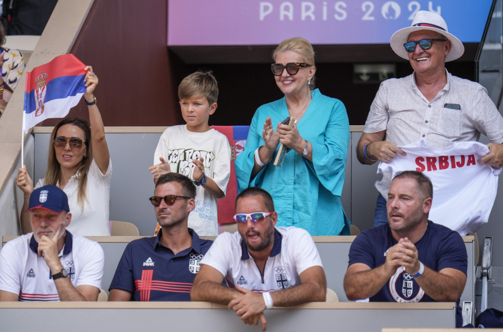 "Pronađen šokiran": Viktor Troicki zvezda društvenih mreža FOTO/VIDEO