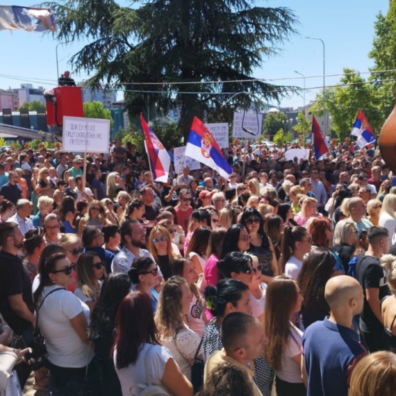 Održan protest Srba na KiM: Hiljade okupljenih; "Ako Kurti otvori most..." FOTO/VIDEO