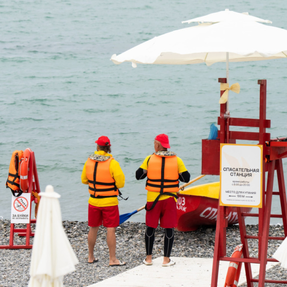 Drama na poznatoj srpskoj plaži: Ruskinja spasena u poslednjem trenutku