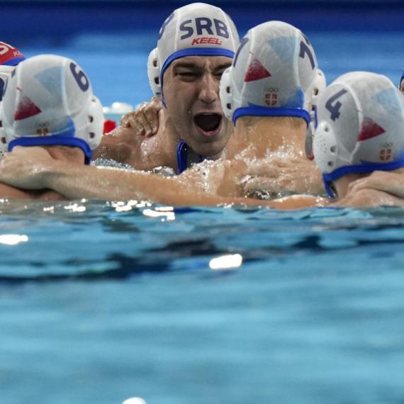 Vaterpolisti Srbije uz ovaj hit slavili olimpijsko zlato VIDEO