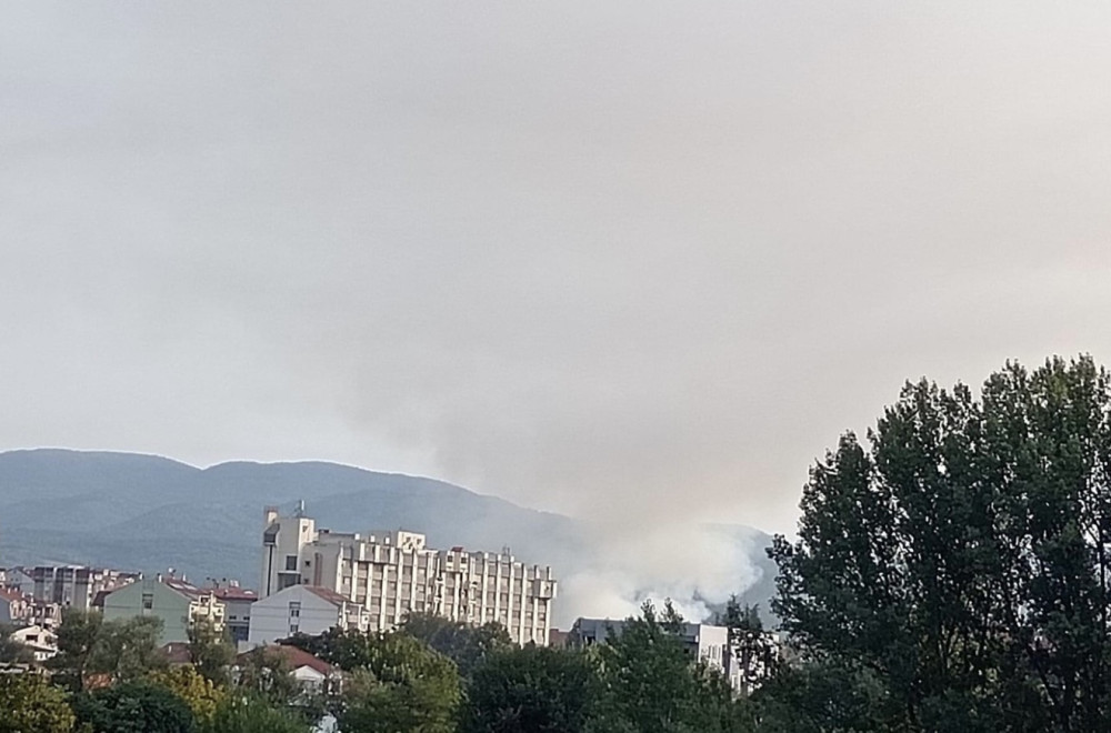 Gori u Kraljevu: Službe na terenu; Građanima upućen hitan apel; oglasio se gradonačelnik FOTO