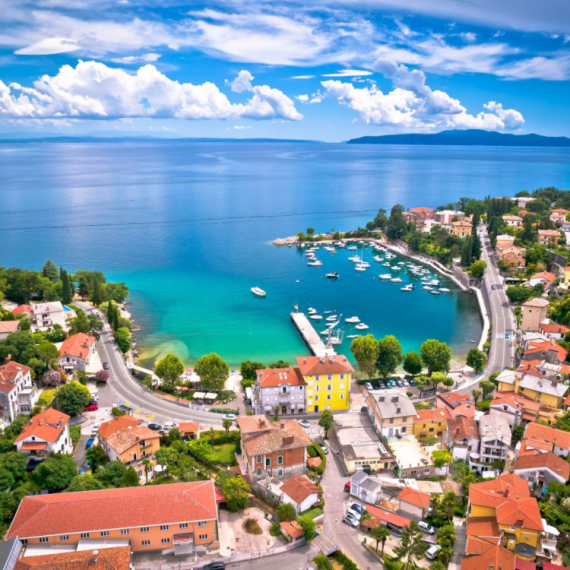 Zabranjeno kupanje na poznatoj plaži u Hrvatskoj