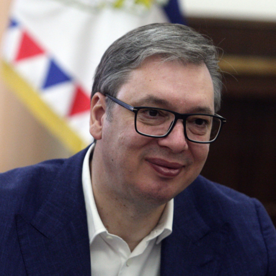 Vučić će paraolimpijskom timu Srbije uručiti državnu zastavu koju će nositi na POI