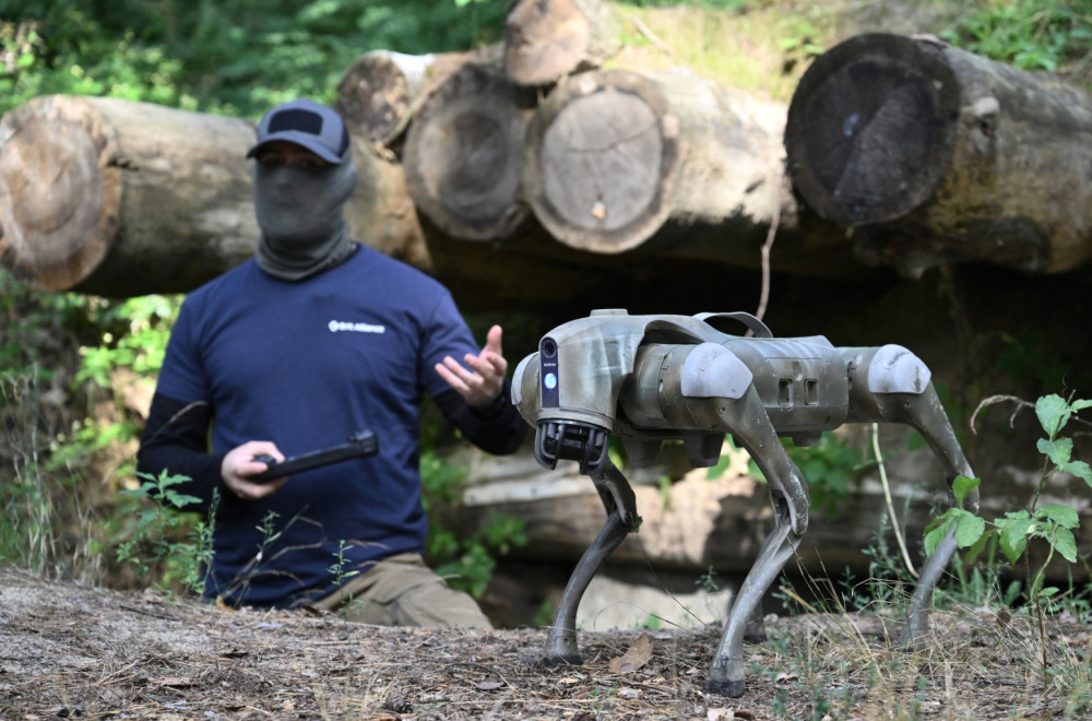 Šalju "čopore" pasa robota protiv ruske vojske FOTO/VIDEO