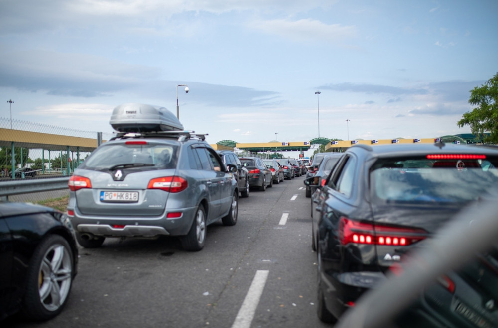 Totalni kolaps na graničnim prelazima: Čeka se satima