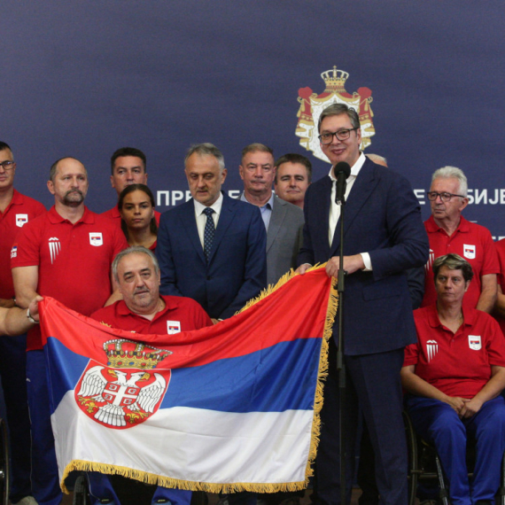 "Nosićemo zastavu Srbije sa ponosom"