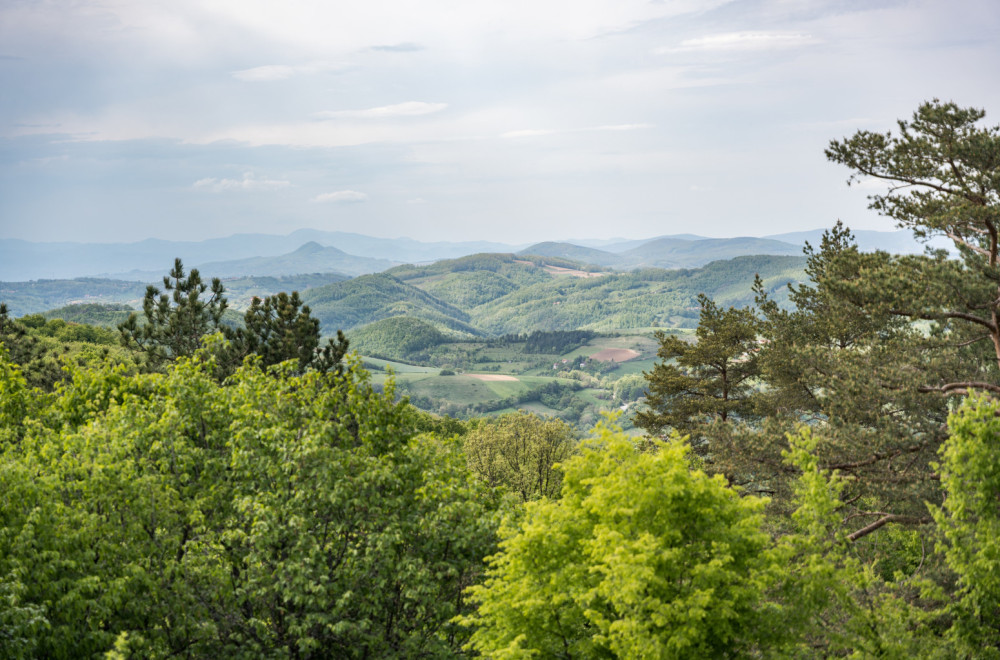 Evo do kada će biti završen stakleni vidikovac na Kablaru