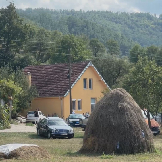 Tragedija u Novom Pazaru: Muž ubio ženu, pa izvršio samoubistvo FOTO