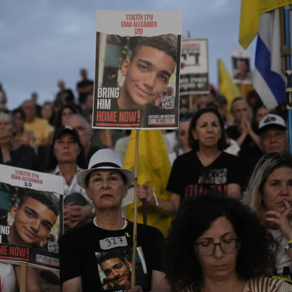 Rođaci talaca tokom protesta pokušali da se probiju u Gazu