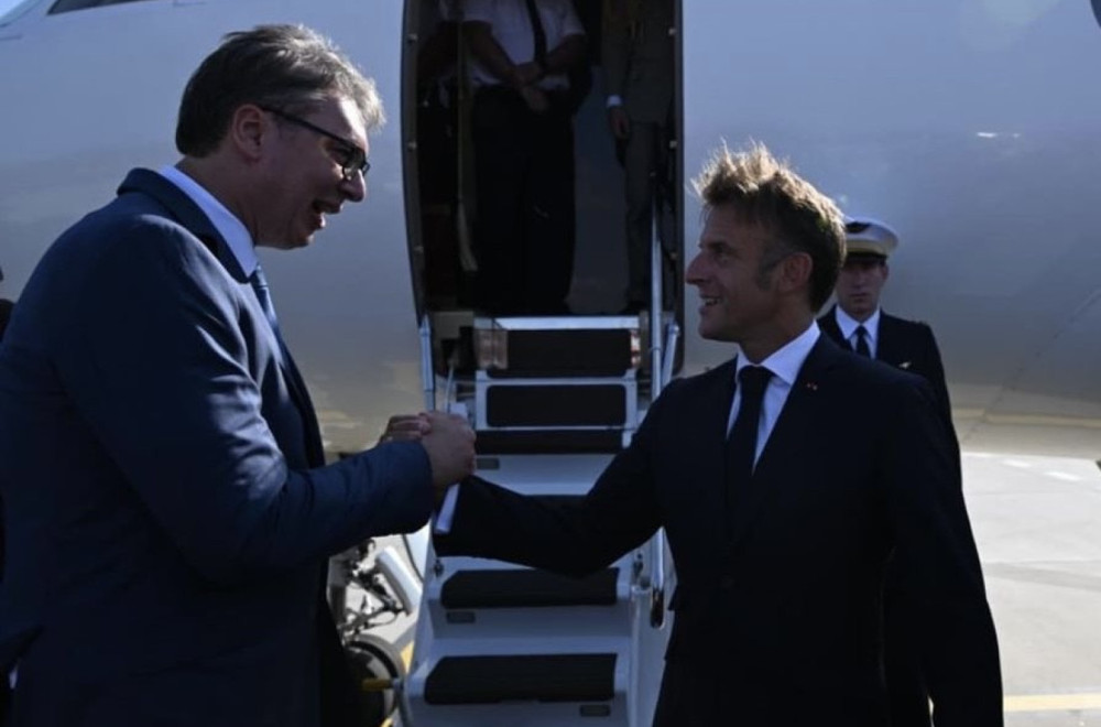 Vučić saw off Macron: "Thank you very much for this visit"; "France and I are your friends" PHOTO/VIDEO