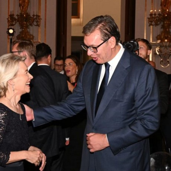 Vučić with Von der Leyen in Prague: "I hope that we'll continue the fight to speed up Serbia's European path"