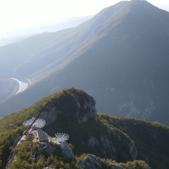 Nestvarni prizori sa srpske planine: "Ovo je stakleno čudo" FOTO