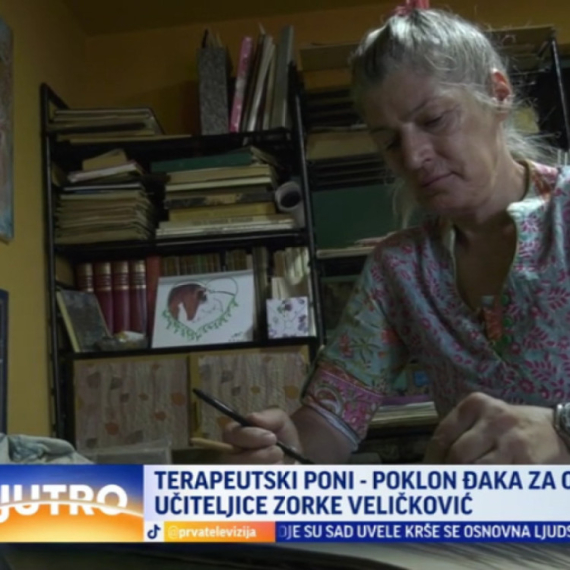 Terapeutski poni – poklon đaka učiteljici VIDEO