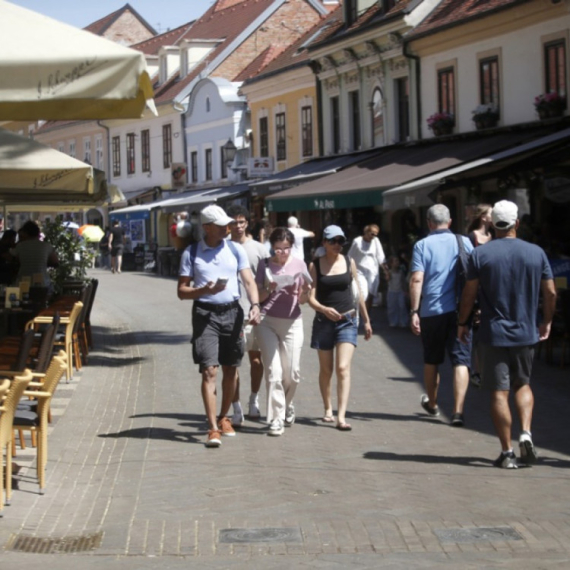 Kraj turističkog diva: 350.000 putnika strahuje za svoj novac