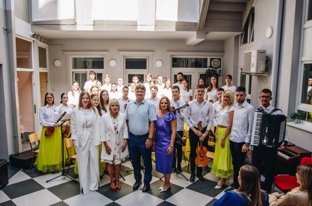 NIS podržao Muzičku školu "Jovan Bandur" u Pančevu FOTO